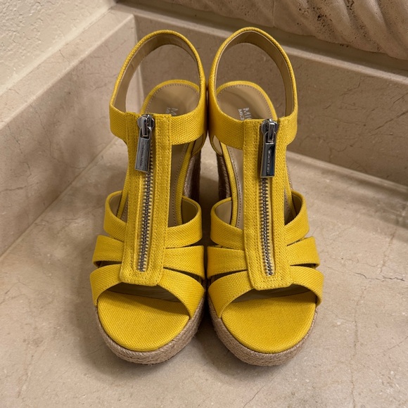 Michael Kors Yellow Platform  Wedge  Espadrille Sandals with Zipper Accent - Picture 1 of 4